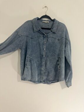Light Wash Denim Button-Down Shirt Jacket - Blue